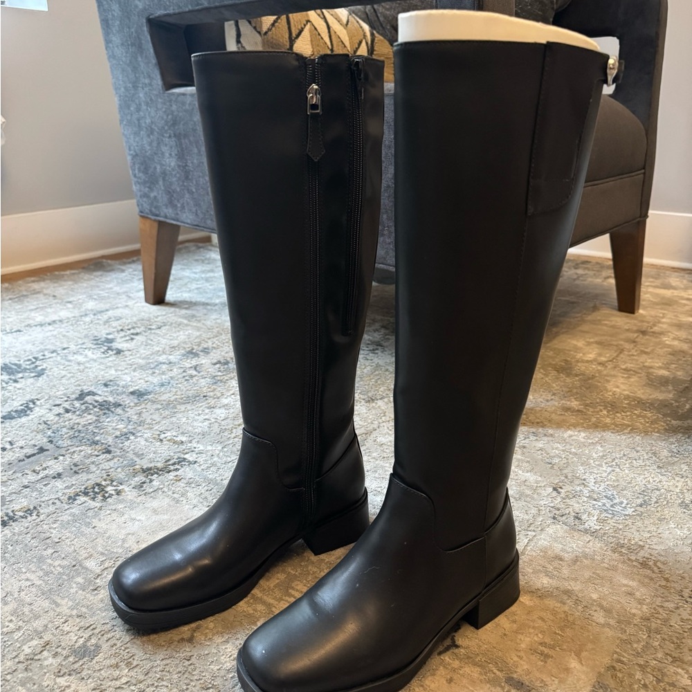 AEROSOLES Black Heeled Boots